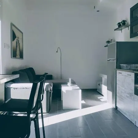 Deluxe By Prima Apartment